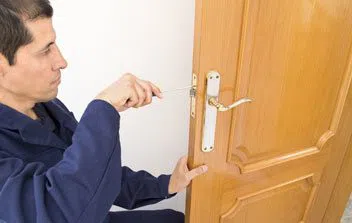 Locksmith Master Shop West Des Moines, IA 515-441-7035 Locksmith Master Shop West Des Moines, IA 515-441-7035 - 4-Locksmith-Help